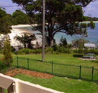 Driftwood Beach House Jervis Bay - Hervey Bay Accommodation