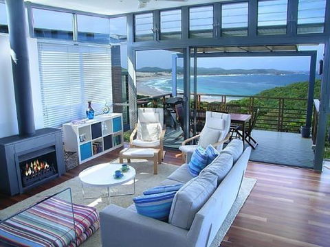 Beach House 7 - Hervey Bay Accommodation 0