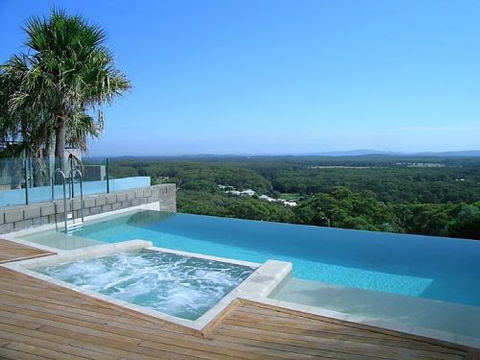 Beach House 7 - Hervey Bay Accommodation 2