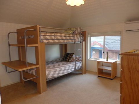 CENTREPOINT UNITS - HEIDELBERG - Hervey Bay Accommodation 3