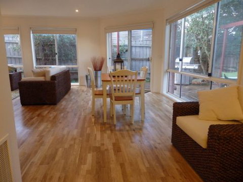 CENTREPOINT UNITS - HEIDELBERG - Hervey Bay Accommodation 6