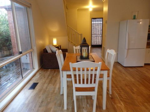 CENTREPOINT UNITS - HEIDELBERG - Hervey Bay Accommodation 7