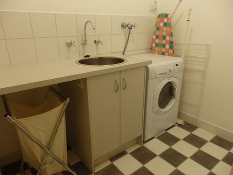 CENTREPOINT UNITS - HEIDELBERG - Hervey Bay Accommodation 9