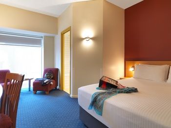 Ibis Melbourne Little Bourke Street - Hervey Bay Accommodation 9