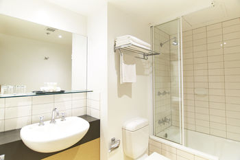 Ibis Melbourne Little Bourke Street - Hervey Bay Accommodation 17