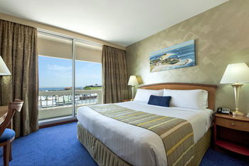 Quality Hotel NOAH'S On The Beach - Hervey Bay Accommodation 24