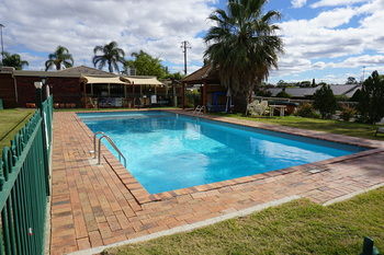 Econo Lodge Tamworth - Hervey Bay Accommodation 4