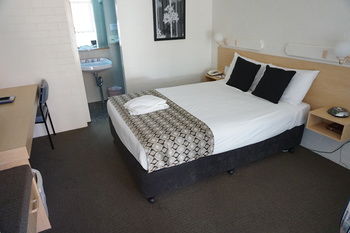 Econo Lodge Tamworth - Hervey Bay Accommodation 11