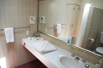 Econo Lodge Tamworth - Hervey Bay Accommodation 45