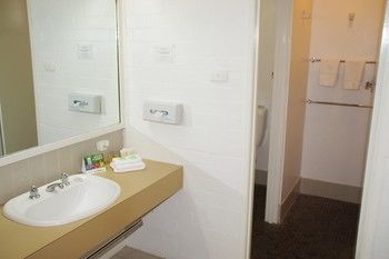 Econo Lodge Tamworth - Hervey Bay Accommodation 65