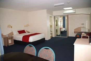 Econo Lodge Tamworth - Hervey Bay Accommodation 84