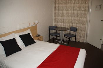 Econo Lodge Tamworth - Hervey Bay Accommodation 90