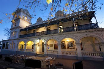 Yarra Valley Grand Hotel - Hervey Bay Accommodation 0