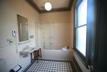Yarra Valley Grand Hotel - Hervey Bay Accommodation 5