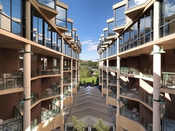 Amora Riverwalk Melbourne - Tourism Hervey Bay 12