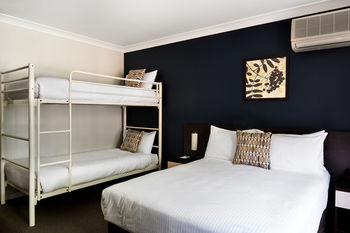 175 (formerly Wesley Lodge) - Hervey Bay Accommodation 3