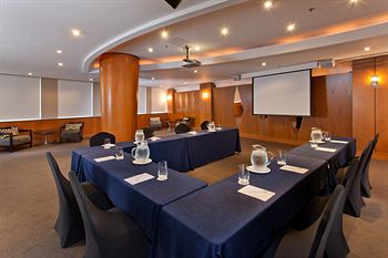 Radisson Hotel & Suites Sydney - Hervey Bay Accommodation 4