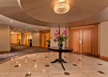 Radisson Hotel & Suites Sydney - Hervey Bay Accommodation 6