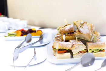 Radisson Hotel & Suites Sydney - Hervey Bay Accommodation 20