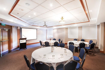 Radisson Hotel & Suites Sydney - Hervey Bay Accommodation 23