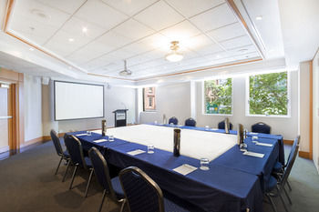 Radisson Hotel & Suites Sydney - Hervey Bay Accommodation 25
