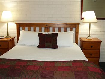 Pigeon House Motor Inn - Hervey Bay Accommodation 9