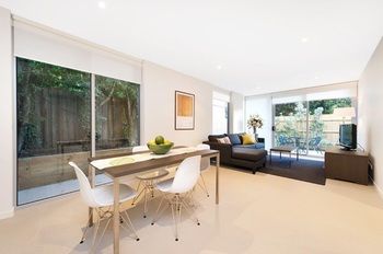 Best Western Plus The Tudor-Box Hill - Hervey Bay Accommodation 11