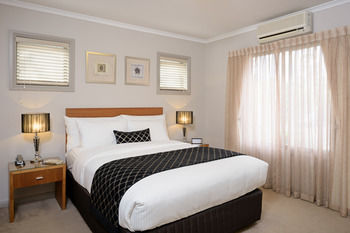 Ringwood Royale - Hervey Bay Accommodation 9