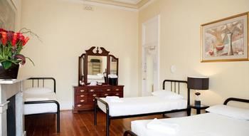 Claremont Guest House - Hervey Bay Accommodation 39