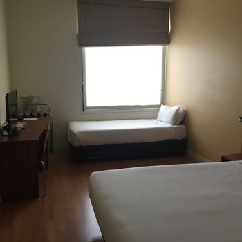 Ramada Encore Dandenong - Hervey Bay Accommodation 17