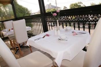 The Bronte Boutique Hotel - Hervey Bay Accommodation 1
