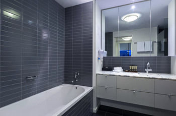 Grand Mercure Apartments Docklands - Hervey Bay Accommodation 44