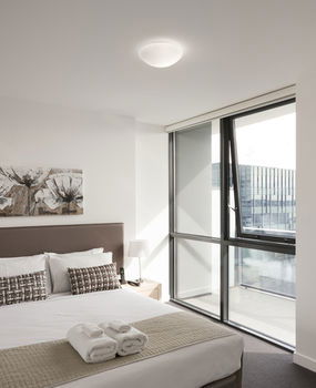 Grand Mercure Apartments Docklands - Hervey Bay Accommodation 48