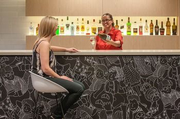 Ibis Melbourne Hotel And Apartments - Tourism Hervey Bay 4