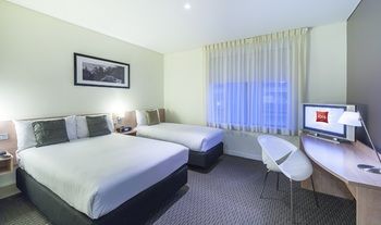 Ibis Melbourne Hotel And Apartments - Tourism Hervey Bay 8