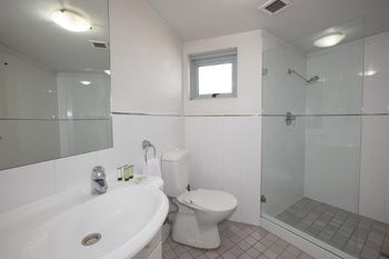 Napoleon On Kent - Hervey Bay Accommodation 2
