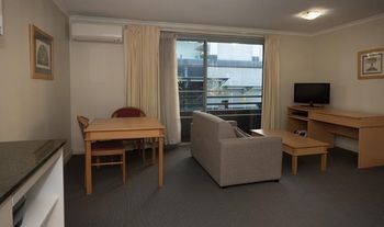 Napoleon On Kent - Hervey Bay Accommodation 28