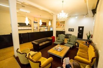 Base Sydney - Backpacker - Hervey Bay Accommodation 4