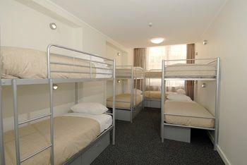 Base Sydney - Backpacker - Hervey Bay Accommodation 5