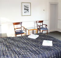 Royal Exhibition Hotel - Hervey Bay Accommodation