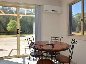 Madigan Wine Country Cottages - Tourism Hervey Bay 66