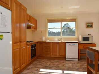 Madigan Wine Country Cottages - Tourism Hervey Bay 69