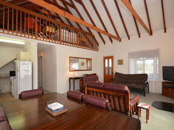 Madigan Wine Country Cottages - Tourism Hervey Bay 80
