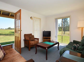 Madigan Wine Country Cottages - Tourism Hervey Bay 82