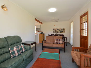 Madigan Wine Country Cottages - Tourism Hervey Bay 84