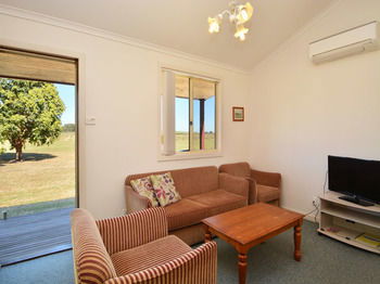 Madigan Wine Country Cottages - Tourism Hervey Bay 85