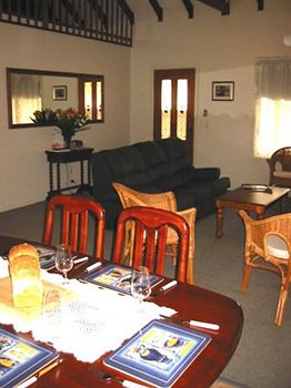 Madigan Wine Country Cottages - Tourism Hervey Bay 15