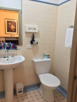 Avonmore On The Park Boutique Hotel - Hervey Bay Accommodation 2