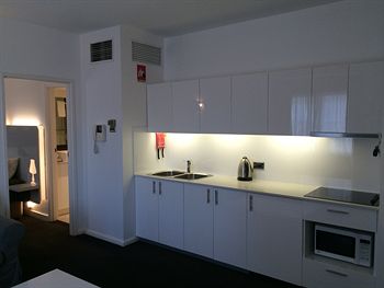 Morgans Boutique Hotel - Hervey Bay Accommodation 11
