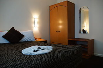 Morgans Boutique Hotel - Hervey Bay Accommodation 23